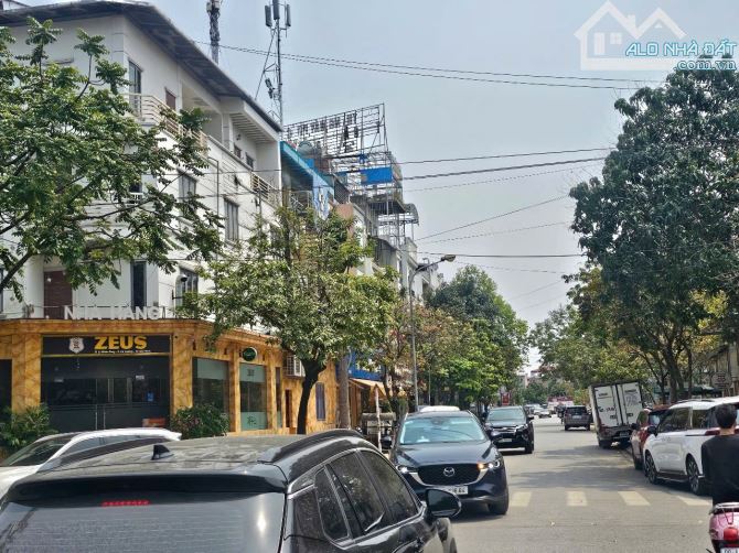 cần bán nhà 4 tầng lô góc vị trí Kinh Doanh sầm uất Ngọc hân giao Lý Nhân Tông - 1