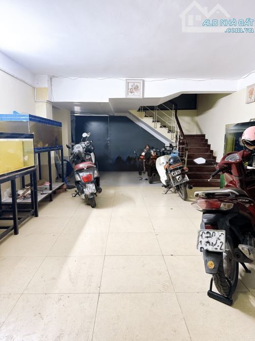 BÌNH THẠNH, ĐƯỜNG RỘNG 12M VỈA HÈ 3M, 85M2, 4 TẦNG 13 TỶ 3 THƯƠNG LƯỢNG - 1