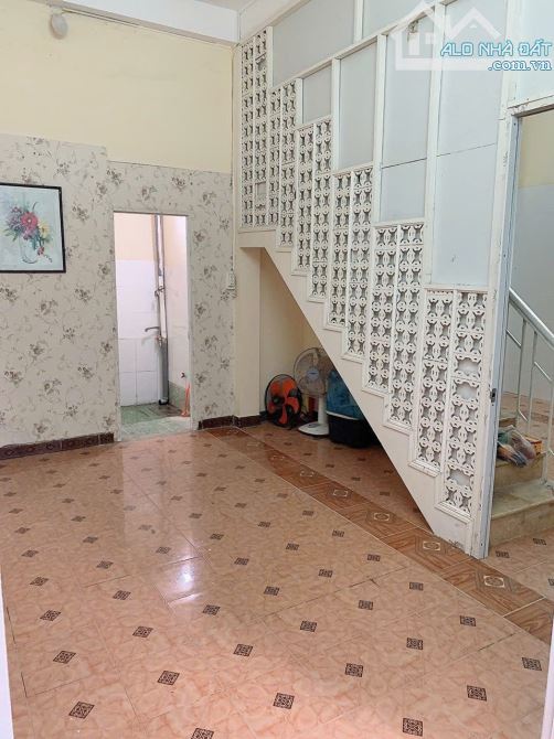 chủ cần bán nhanh căn nhà 2 tầng đường Phan Châu Trinh. Hải Châu - 1