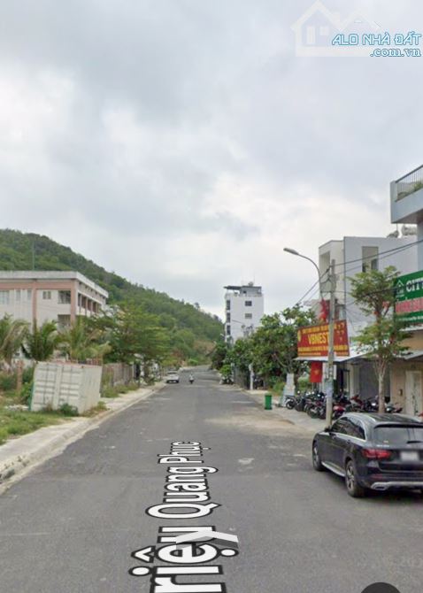 Lô BT Triệu Quang Phục tựa núi hướng biển - 1