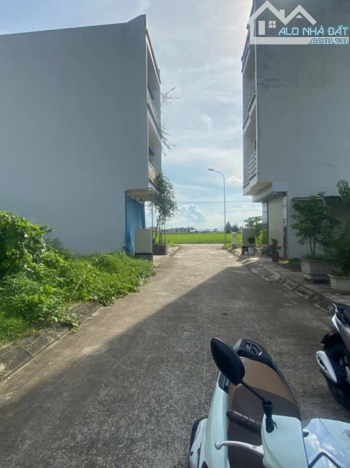 Lô góc 3 mặt thoáng – khu TDC Vũ Chính (nay là Trần Lãm) - 1