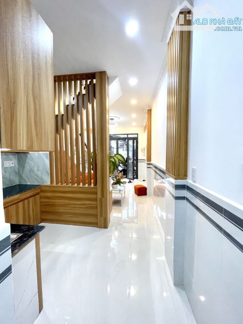 Bán nhà Phạm Thế Hiển Quận 8, 32m2, 2 tầng, sổ hồng riêng. - 1