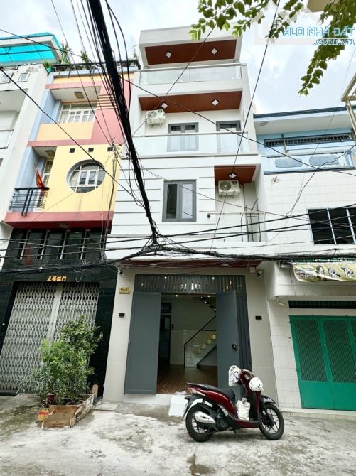 Nhà đẹp HXH Lạc Long Quân quận 11 giá chỉ 8,8 tỷ - 1