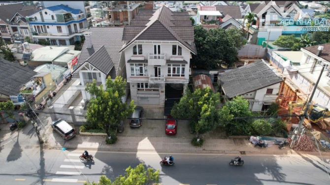 Bán Khách sạn 22 phòng mặt tiền Sương Nguyệt Ánh 40 tỷ, 338m2 - 1