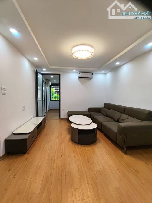 Bán tập thể tầng 3 khu Thành Công, sổ 41,2m2 sử dụng 100m, căn 5 ngủ, trung tâm Ba Đình - 1