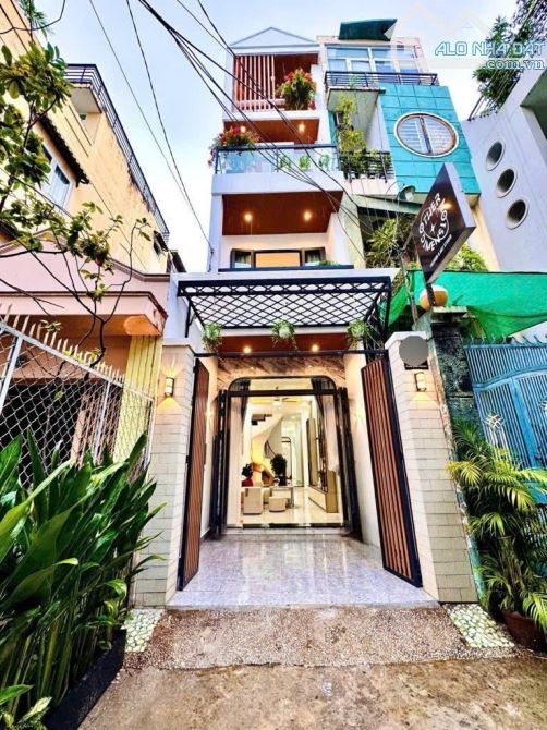 PHAN XÍCH LONG - 52M2 - HẺM 6M - NHÀ 4 TẦNG - 4PN - SỔ ĐẸP VUÔNG VỨC - CHỈ NHỈNH 8 TỶ - 1