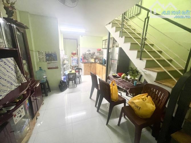 9,5 TỶ  NHÀ  2CĂN  LIỀN  KỀ 104M2  ĐIỆN BIÊN PHỦ - 1