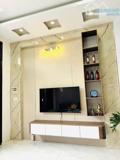 Siêu hiếm Ông Ích Khiêm  Quận.11 – 4 x 6m - 2 tầng giá 3.45 tỷ. - 1