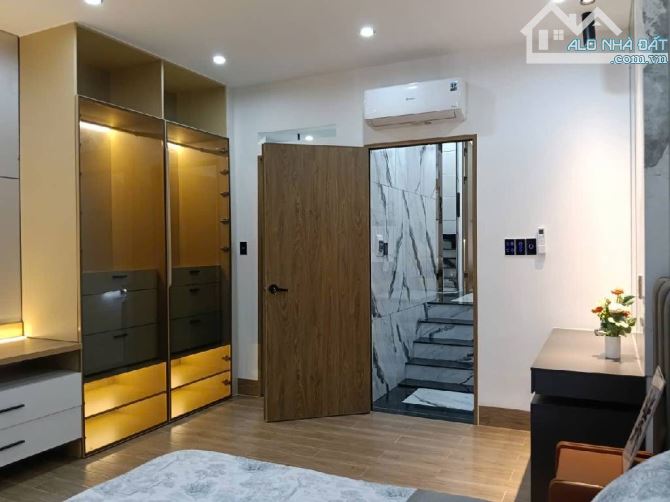 Nhà mới Gò Vấp có thang máy, gara ô tô, full nội thất cao cấp – Giá tốt - 12