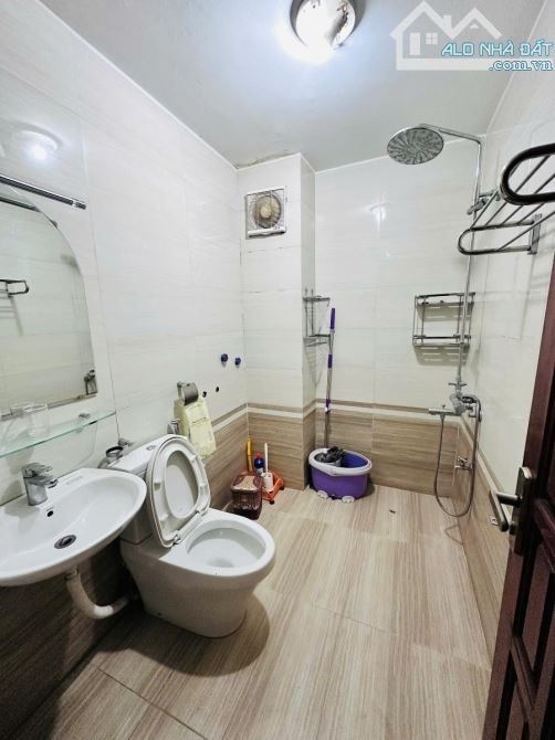 Trùm BĐS Đống Đa – siêu phẩm thật 100% Chùa Láng 70m², 5 tầng, ô tô tránh – giá 20,5 tỷ - 12