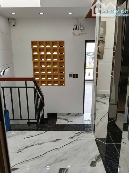 Nhà mới Gò Vấp có thang máy, gara ô tô, full nội thất cao cấp – Giá tốt - 14