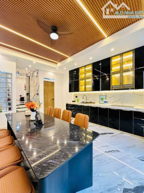 🏠Siêu Phẩm Hẻm Xe Hơi 4M.Có Thang Máy💎Phạm Văn Chiêu P.16💎4,2x13,5m 3 Lầu 4PN 5WC💵7,9T - 14