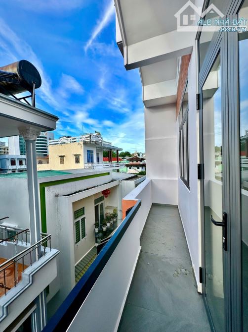 Nhà mới đẹp rất gần biển đường Tháp Bà - Vĩnh Thọ - Bắc Nha Trang đầy đủ nội thất, sổ hồng - 16