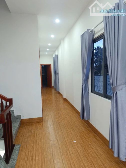 Bán nhà 3 tầng, Vị trí kinh doanh, mặt tiền Nguyễn Lương Bằng - 2