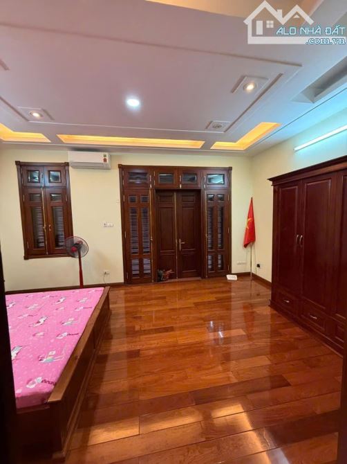 Cho thuê nhà Đội Cấn – Ba Đình DT 85m x 5 tầng, ôtô vào nhà giá thuê 18tr/th - 2