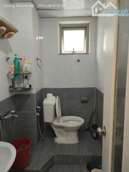 Bán gấp giá rẻ căn hộ tập thể, Giải Phóng 11m/50m, tầng1, mặt tiền 3.4m, 2.07 tỷ Hoàng Mai - 2