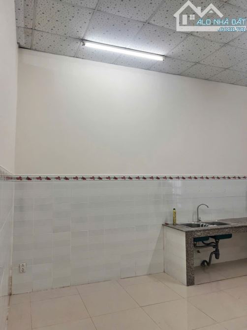 Nhà mặt tiền đường 2 tăng nhơn phú B, Diện tích 130m cấp 4 - 2