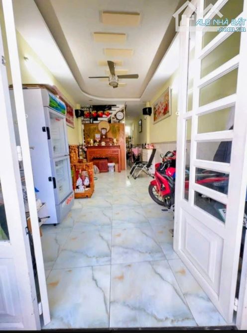 ✨Bán Nhà 4 Tầng Hiếm đường Bùi Minh Trực P6, Q8 - 👉 Giá 6, 8 Tỷ💰💰 - 2