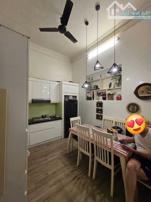 Phố Hoàng Hoa Thám, nhà đẹp 45m2 , 4 tầng, 11.8 tỷ - 2