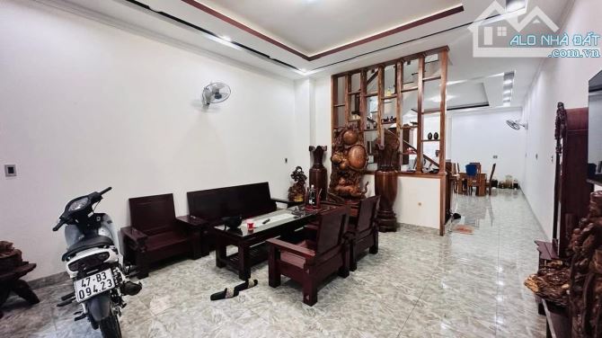 ✅Bán căn nhà 1 trệt 2 lầu hẻm Y Ngông - Trung tâm phố - 2