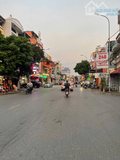 BÁN ĐẤT MẶT ĐƯỜNG NGÔ GIA TỰ TẶNG NHÀ CẤP 4 VỊ TRÍ ĐẸP - 2
