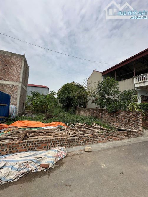 BÁN ĐÂT ĐÔNG ANH - PHÚC THỊNH - NGUYÊN KHÊ - ĐƯỜNG 4m - GIÁ RẺ - 2