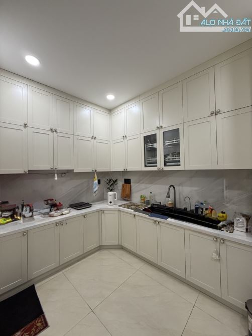 NHÀ ĐẸP HẺM 6m👉( 4.5x14 ) 3 TẦNG - NGUYỄN ĐÌNH CHIỂU - QUẬN 3 - CHỈ 15,5 Tỷ. - 2