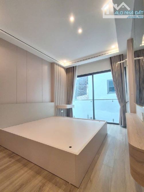 🏡 VIỆT HƯNG- Ô TÔ NGỦ TRONG NHÀ- 6 TẦNG - KHÁCH ĐẦU TƯ GIỮ DÒNG TIỀN ỔN ĐỊNH- GIÁ 7 TỶ NH - 2