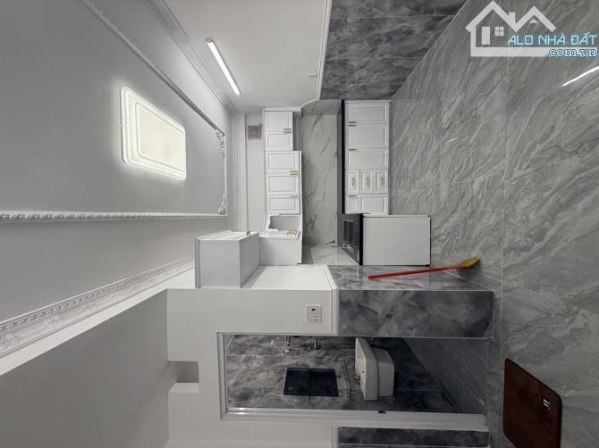 **Nhà mới 3 tầng, BTCT – Đường 8m xe hơi tránh, giá chỉ 3.18 tỷ** - 2