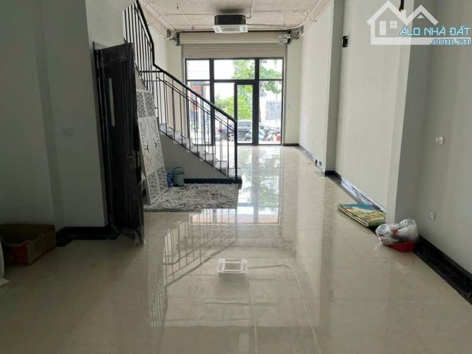 BÁN SIÊU PHẨM LOUIS HOÀNG MAI. ĐỀN LỪ . DT 94M . MT 5 M . NHÀ 5 TẦNG . MUA NHANH CÒN KỊP - 2