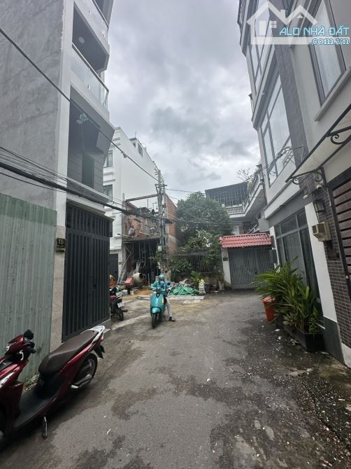 Hẻm 496/32/ Dương Quảng Hàm, P.6, Gò Vấp – hẻm rộng, xe hơi vào tận nhà, khu dân trí cao . - 2
