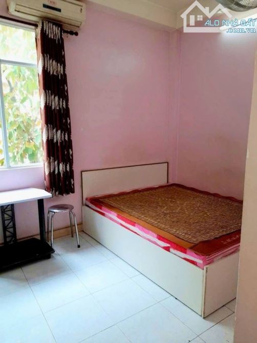 NHÀ TRUNG TÂM Q3, TRẦN QUANG DIỆU, PHƯỜNG 13-46M2-3 TẦNG - 2
