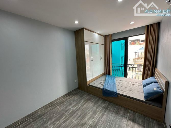 CCMN Ngọc Khánh, 81m² x 7 tầng, 24 phòng khép kín, thang máy, full nội thất, dòng tiền 1,2 - 2