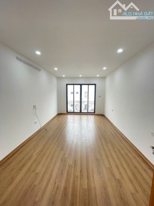 CÒN DUY NHẤT 1 CĂN SIÊU PHẨM 5 TẦNG XÂY MỚI TẠI TRÂU QUỲ GIA LÂM-CẠNH HỌC VIỆN NN-HIẾM LẮM - 2
