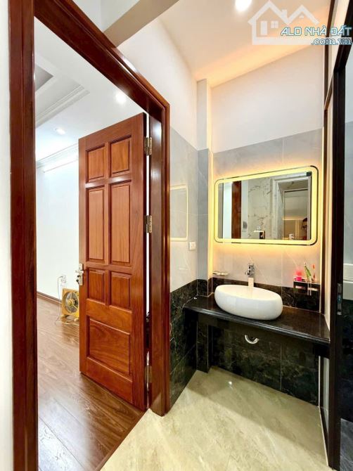 BÁN NHÀ TRẦN ĐẠI NGHĨA HAI BÀ TRƯNG Ô TÔ THANG MÁY KINH DOANH 40M GIÁ 12,5 TỶ - 2