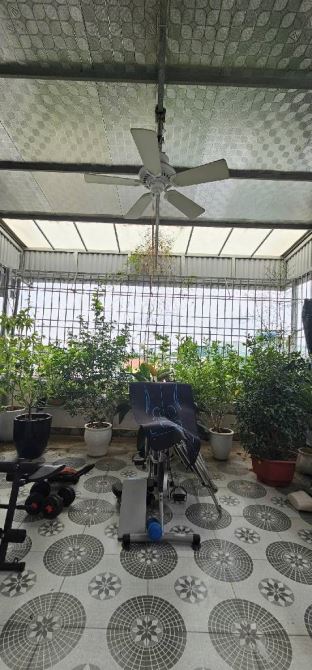 Bán nhà Thạch Bàn cách siêu thị Aeon Long Biên 600 m, 42m × 8..tỷ - 2