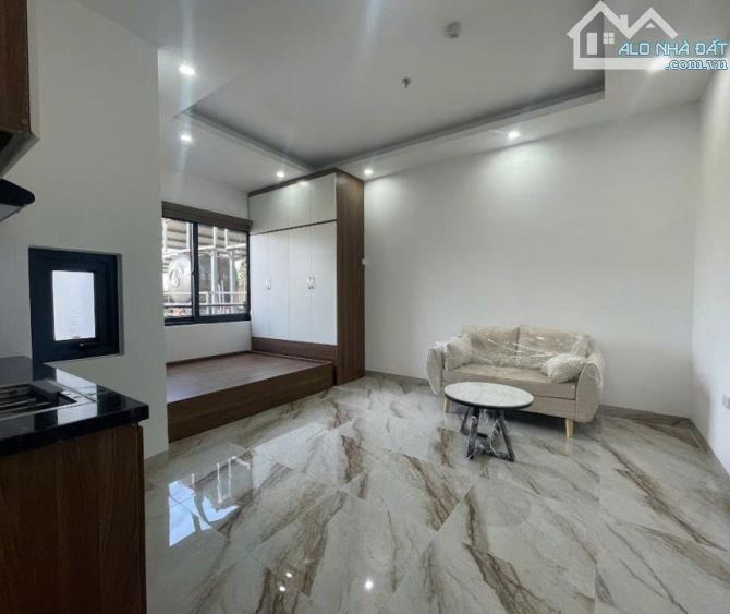 Cho Thuê CCMN 142 Giáp Bát 25-30m2 Studio Cửa Sổ Thang Máy Giặt Sấy Chung Full Đồ Gần Chợ - 2