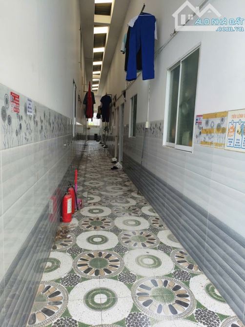 Nhà + 10 căn trọ hẻm ô tô đường Võ Ngọc Quận P6 TP Tân An - 2