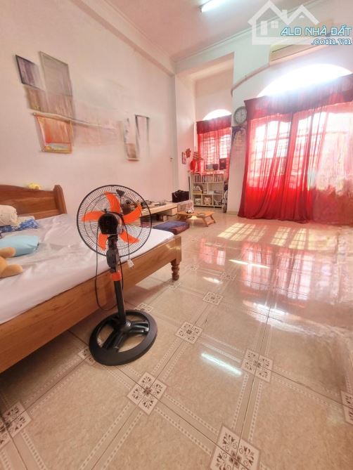Chỉ 6.9Tỷ -Nhà 4 Tầng -HXT Thông -62M2-Giáp Q6 -Võ Văn Kiệt -Ngay An Dương Vương-P16-Q8. - 2