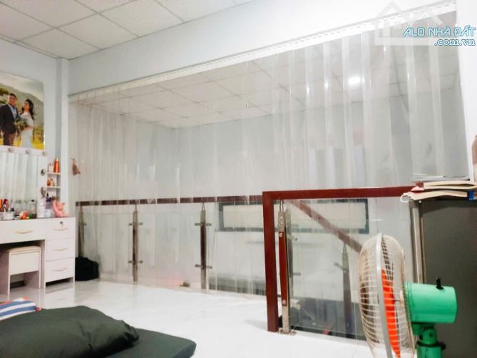 NHÀ 2 TẦNG - 2 MẶT TIỀN - HXH – Đ. NGUYỄN TUYỂN, P. BÌNH TRƯNG TÂY - QUẬN 2 – CHỈ 4 TỶ - 2