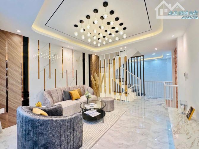 Hàng mới chưa tới 3 tỷ. Nhà 60m² Ni Sư Huỳnh Liên xây 5 tầng. Hẻm oto thoáng, sổ riêng - 2