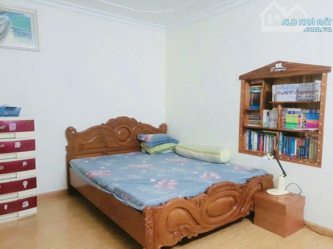 Bán nhà 3 tầng xây độc lập , cạnh chợ lũng hoa đằng hải - 2