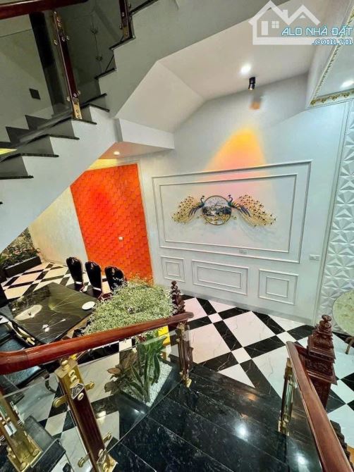 BÁN NHÀ ĐẸP TẠI ĐỒNG CỬA – TRUNG TÂM TP. BẮC GIANG, Ô TÔ TRÁNH NHAU, DT: 70M2, GIÁ: 5.2 TỶ - 2