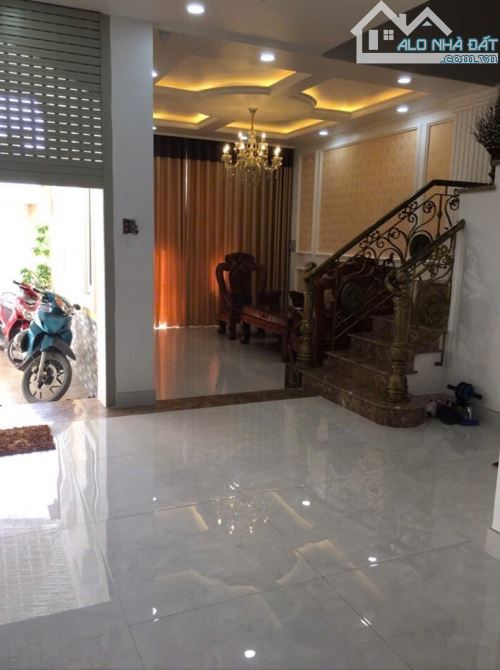 nhà 7x20m,2L,10pn,11wc có nội thất khu tên lửa - 2
