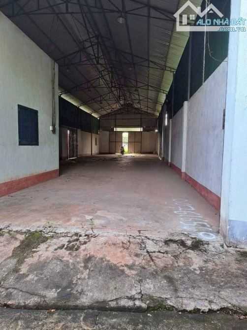 Bán nhà xưởng thuộc xã tây hòa, trảng bom, đồng nai - ( Giá 5 tỉ 600tr) có thương lượng - 2