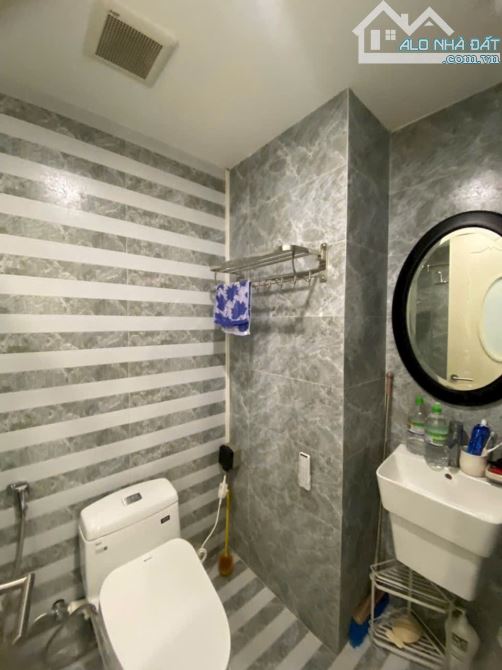CẦN BÁN CĂN HỘ CHUNG CƯ VIỆT HƯNG – LONG BIÊN, HÀ NỘI, DT: 100M2, GIÁ: 6.2 CÓ RA LỘC - 2