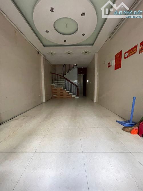 🔥 TOÀ NHÀ DÒNG TIỀN QUAN NHÂN – 9 PHÒNG CHO THUÊ – NGÕ RỘNG THÔNG - 8,95 TỶ - 2