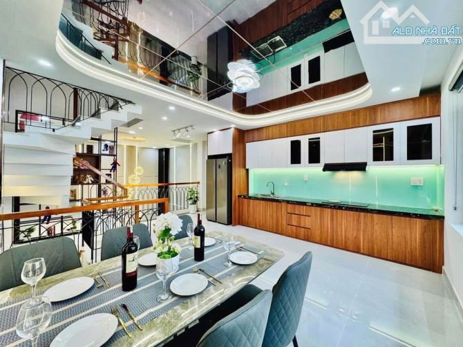 Bán lẹ căn 60m² Đường số 47, Q2 giá 5 tỷ 450. Xây 1 trệt 3 lầu, gần Trường BIS. Sổ sẵn - 2