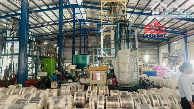 X085 Bán xưởng trong khu CN Trảng Bom Đồng nai DT : 11000m2 - Giá 90ty - 2