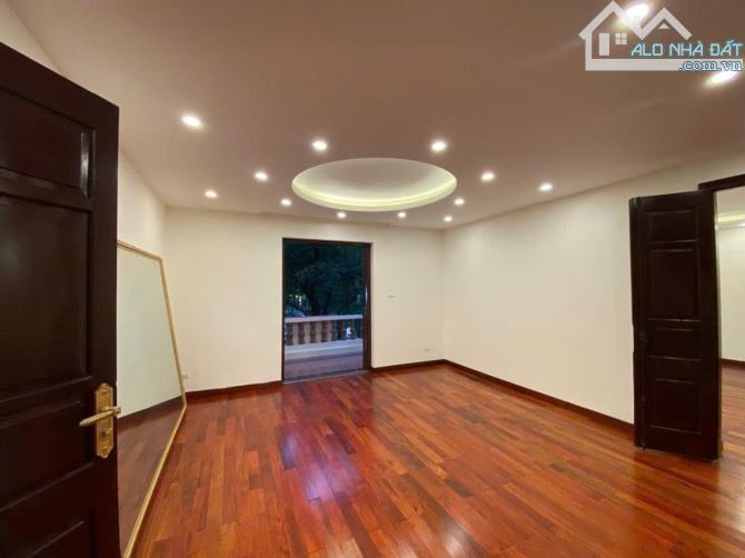 BIỆT THỰ VĂN QUÁN 231M² - MẶT TIỀN 10M - 3 MẶT THOÁNG - KẾT HỢP Ở & KINH DOANH - 2